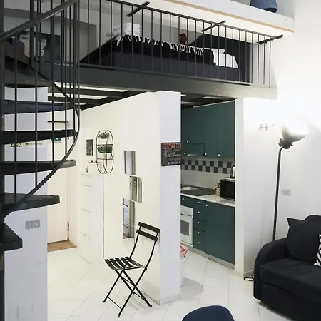 Comecasa Grazioso Loft In Crocetta Near Mangiagalli דירה מילאנו