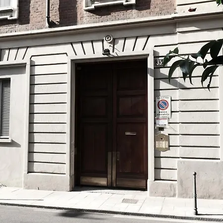 Comecasa Grazioso Loft In Crocetta Near Mangiagalli * מילאנו